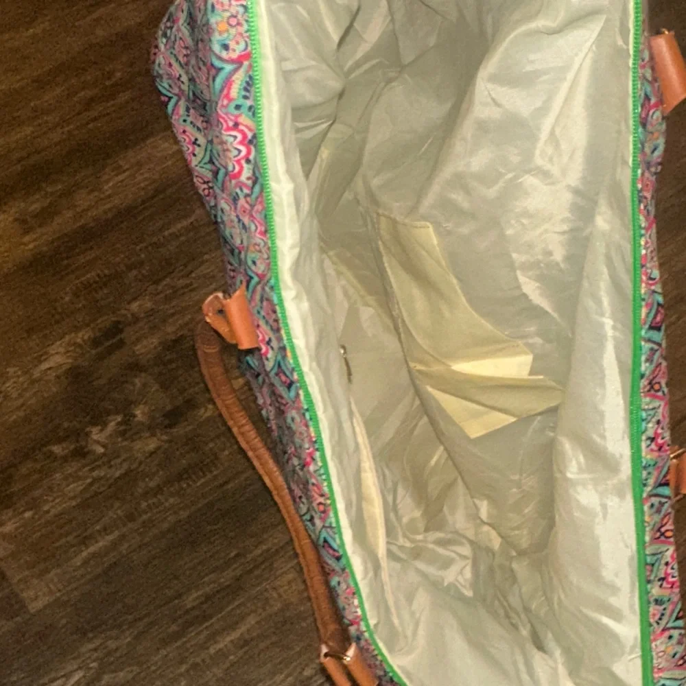 Patterned Weekender Bag Travel Duffle Tote Brown faux Leather Handles - Picture 5 of 7